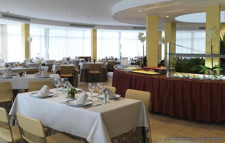 Hotel Intur Azor Benicàssim Restaurace fotografie